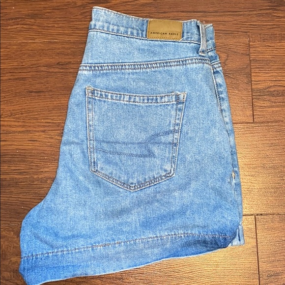 SIZE 6 MOM SHORTS high waisted - Picture 2 of 3